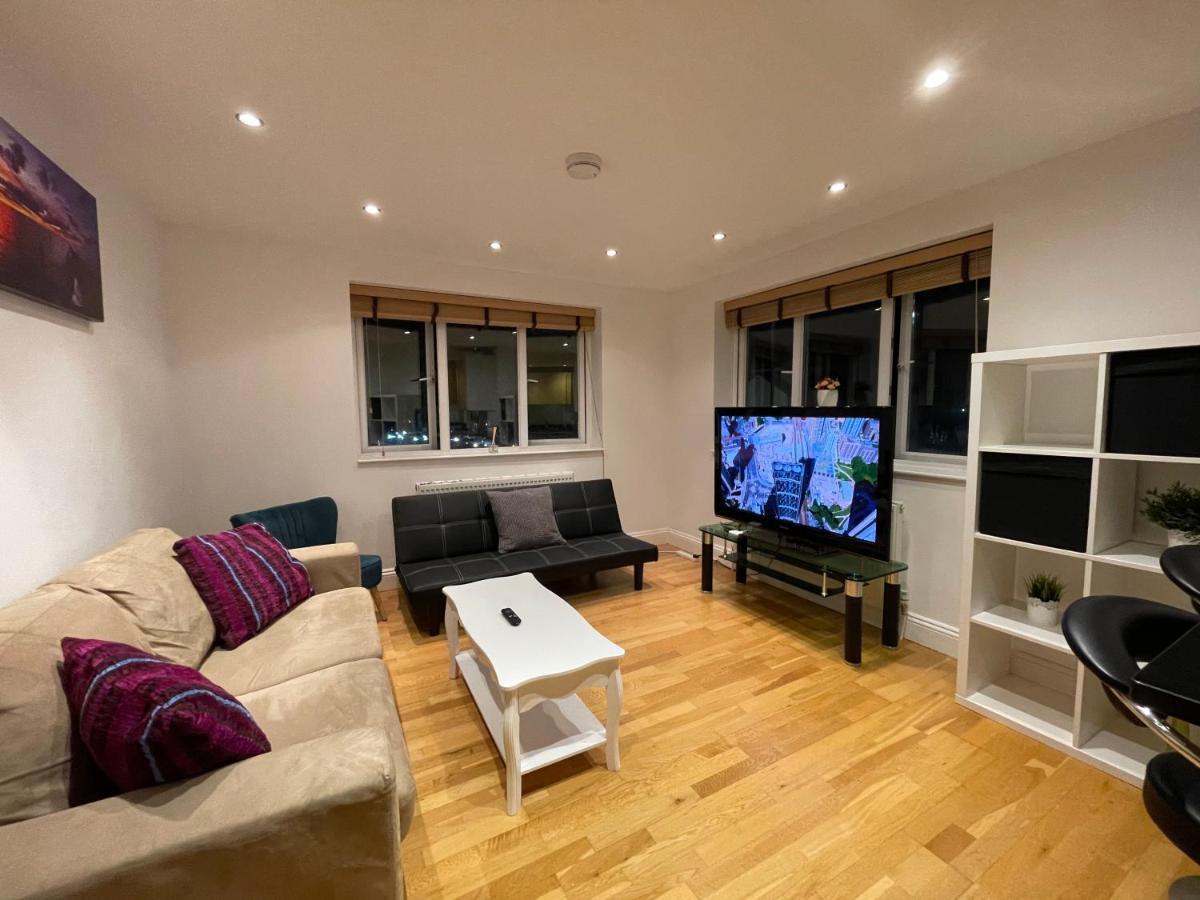 Beautiful & Luxurious Apartment In Richmond Richmond  Kültér fotó